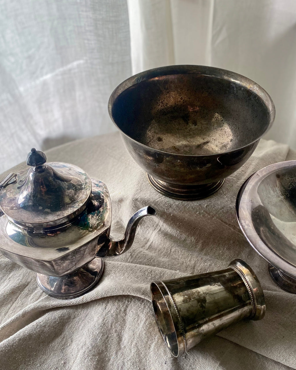 Meriden Britannia Co Silverplate Tea Pot, early 20th c.
