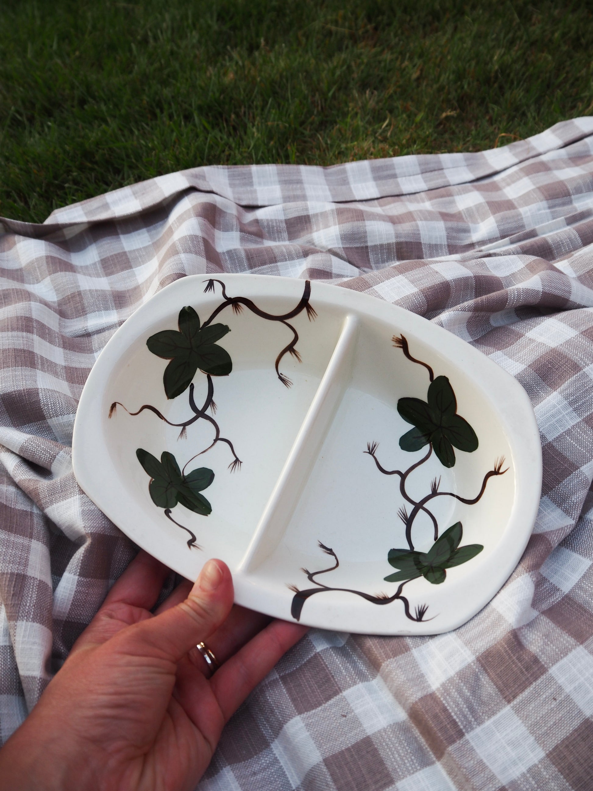 1950s Staffordshire Porcelain "Cottage Ivy" Dish