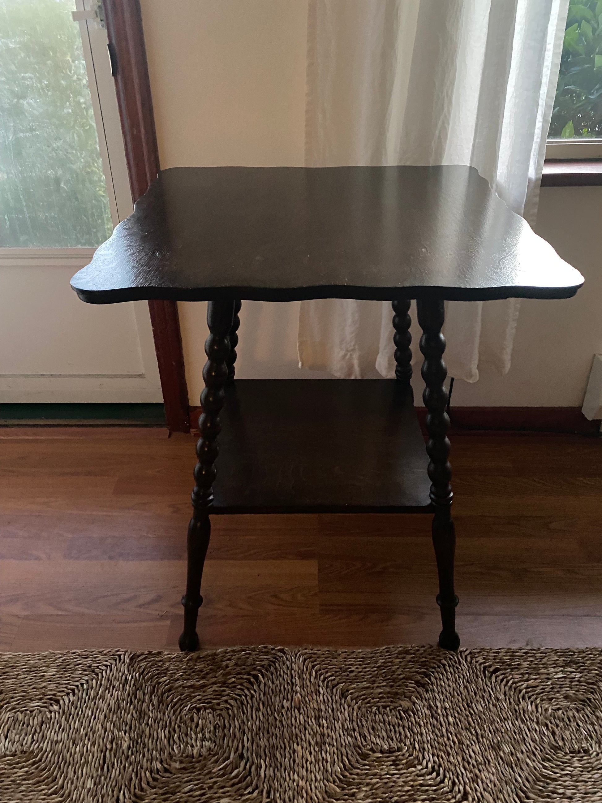 Antique Bobbin-Leg Parlor Table