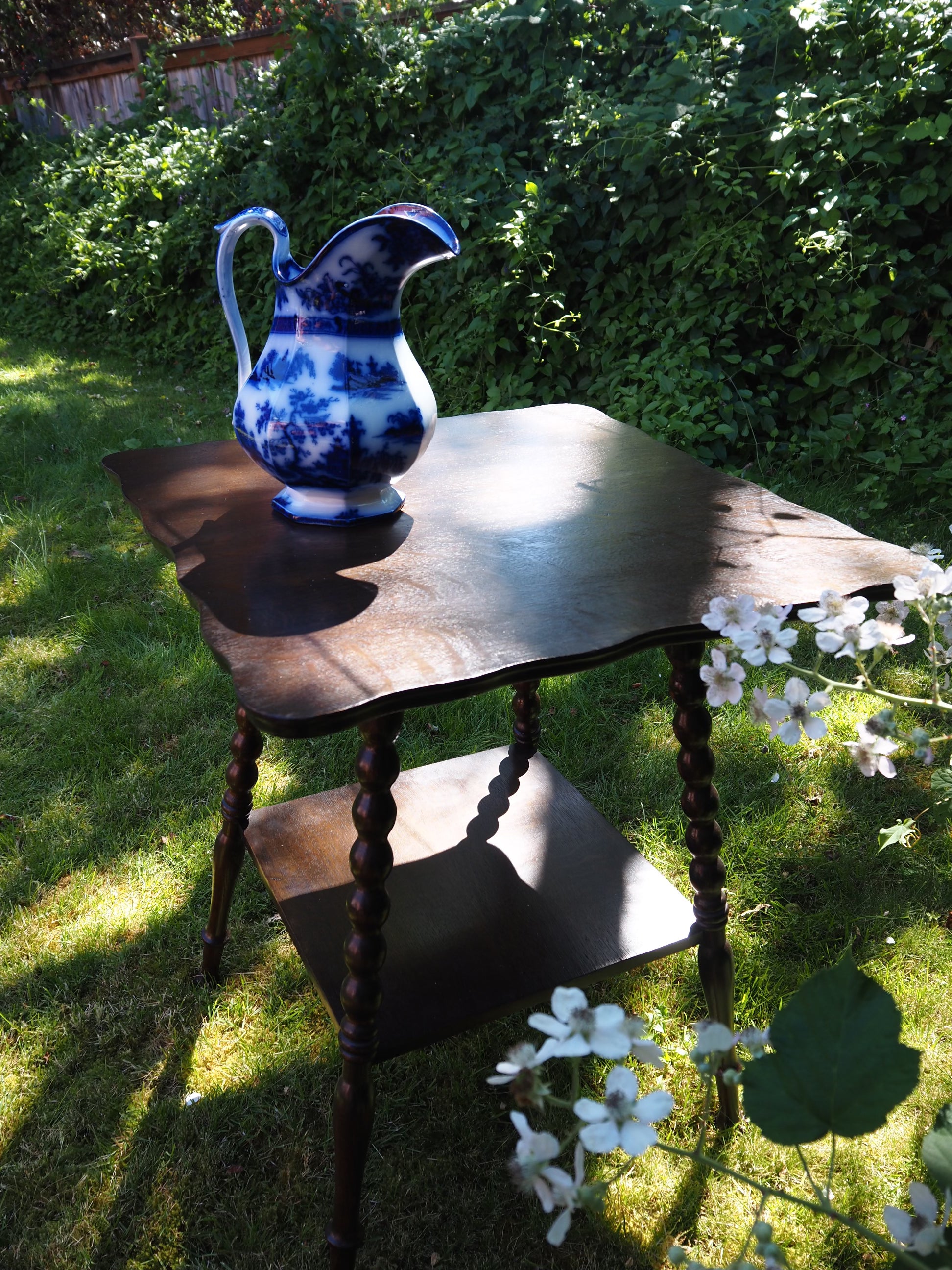 Antique Bobbin-Leg Parlor Table